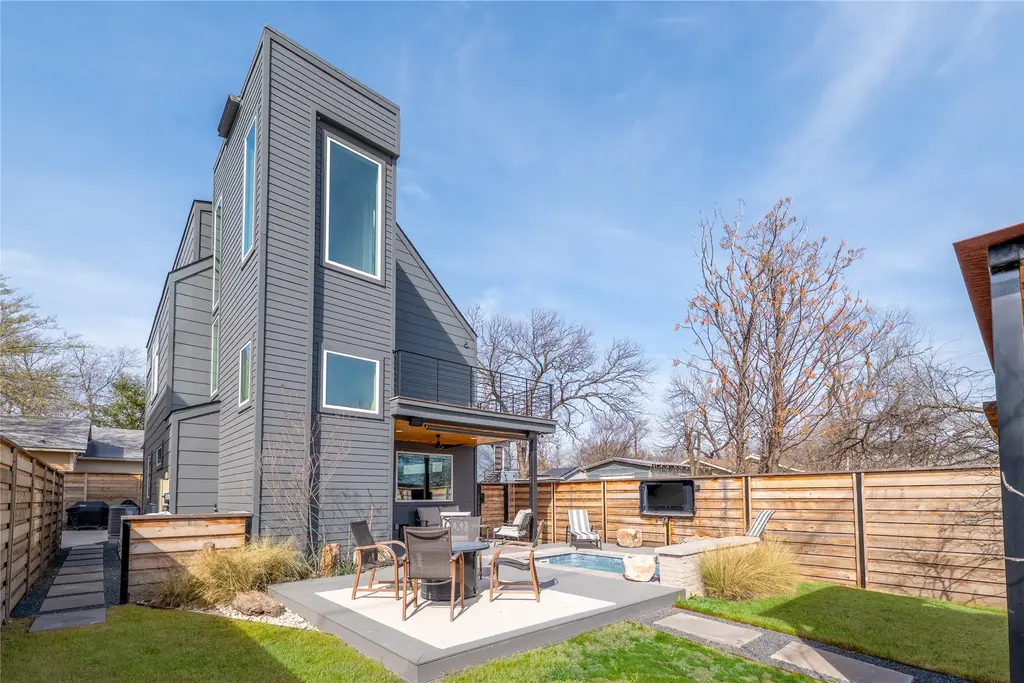 2004 Chestnut Avenue 1, Austin