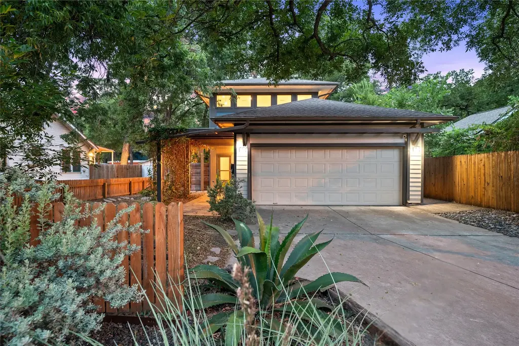 2512 E 2nd Street, Austin
