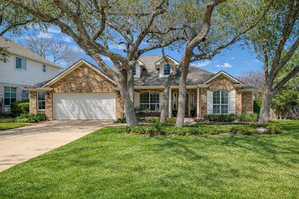 7004 High Bluff Trail, Round Rock