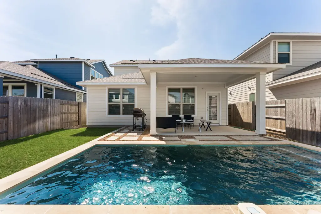 8610 Mckamy Drive, Austin