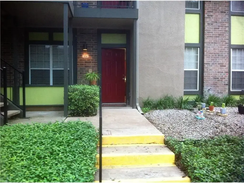 7685 Northcross Drive 906, Austin