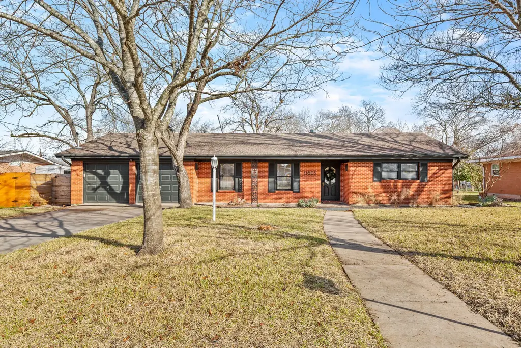 11805 Oak Trail, Austin