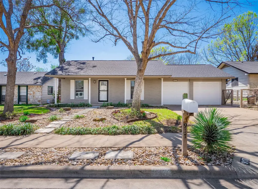 917 Chiswick Drive, Austin