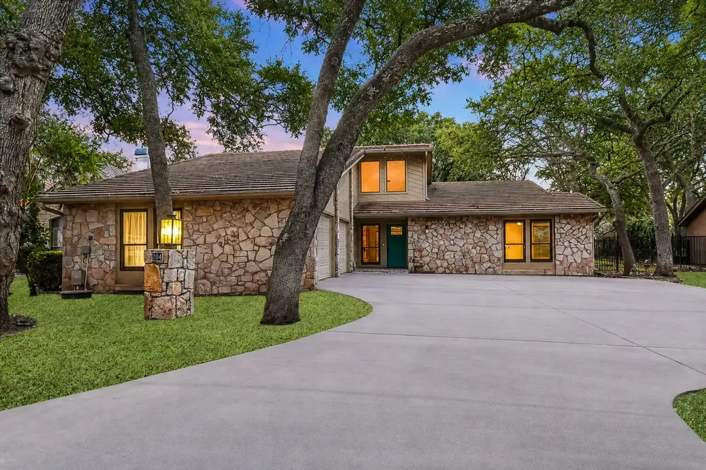 204 Blue Ground, Horseshoe Bay
