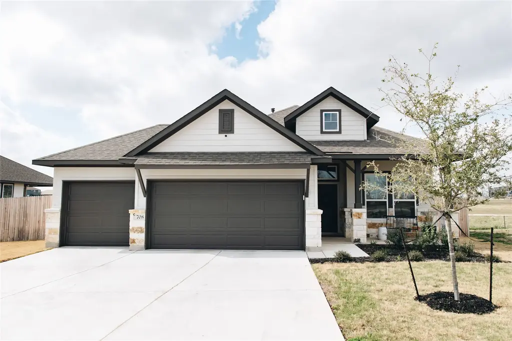 708 Willowbrook Avenue, New Braunfels