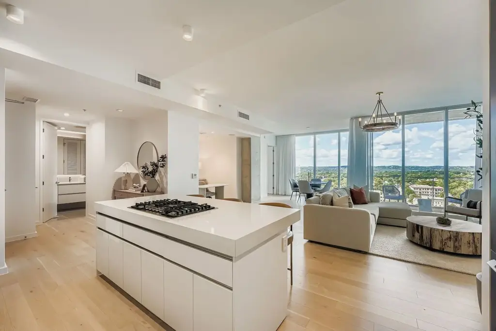 313 W 17th Street 1404, Austin