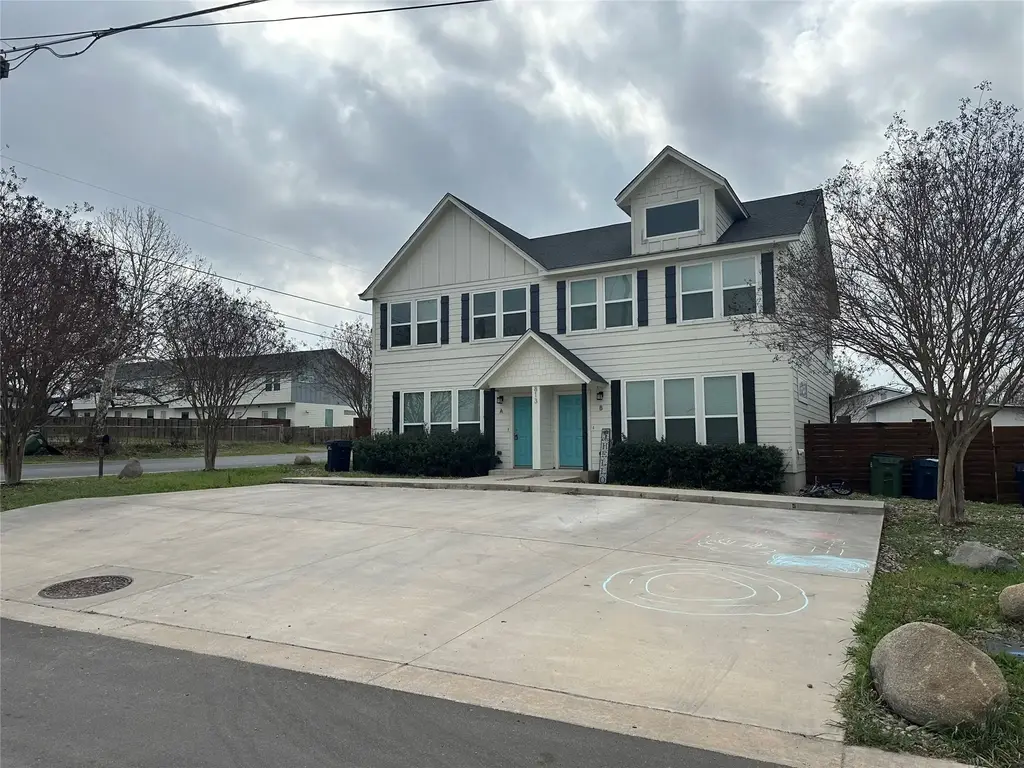 813 Northington Street A, Burnet
