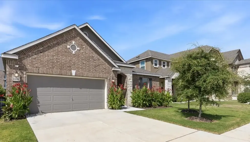 6909 Daniel Ranch Drive, Austin
