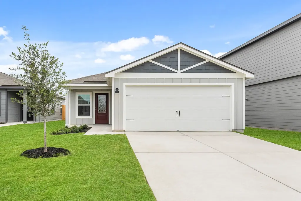 234 Fairlawn Way, Maxwell