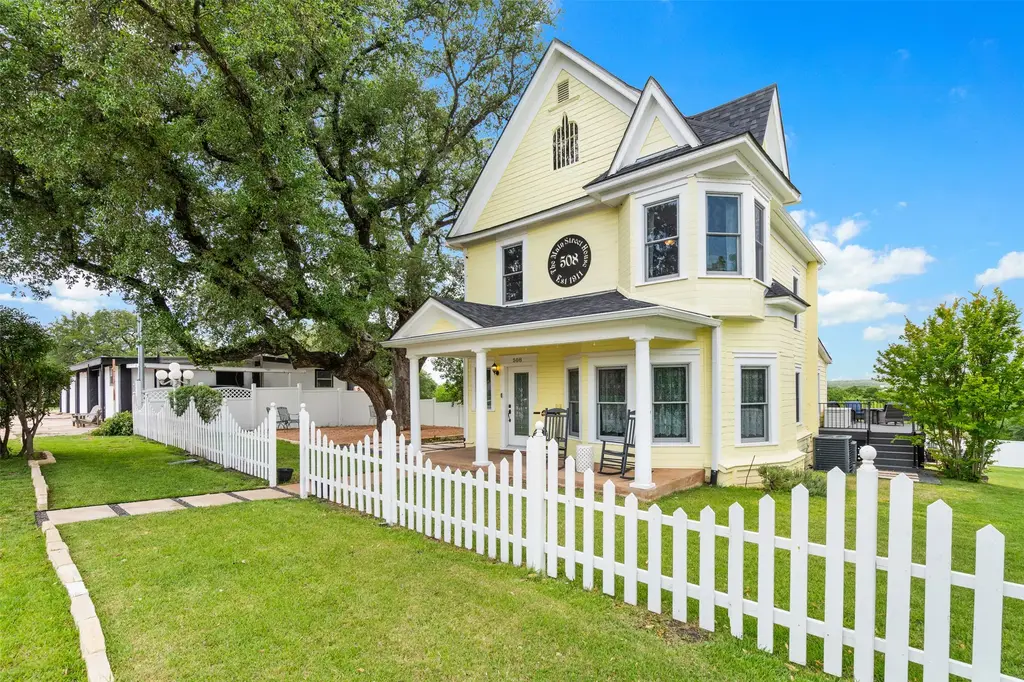508 Main Street, Marble Falls