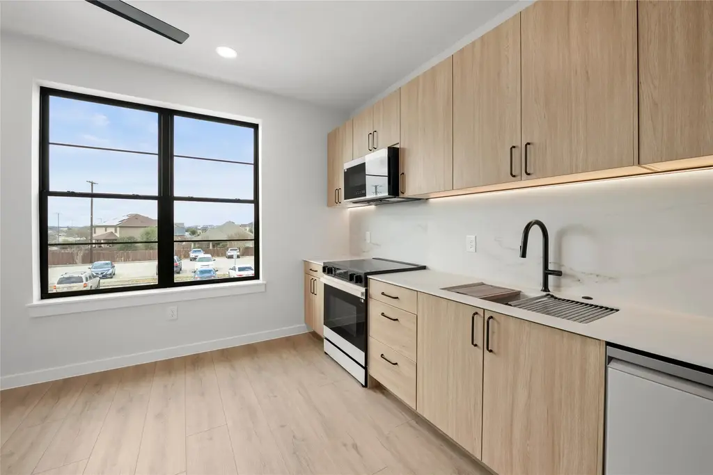 634 Central Parkway 1212, New Braunfels