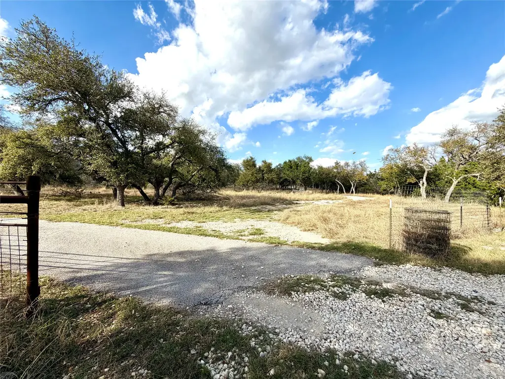 1358 County Road 233 Road, Florence
