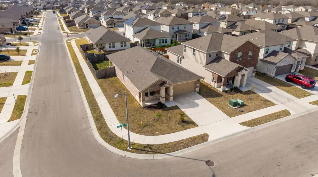 1003 Round Bale Road, Hutto