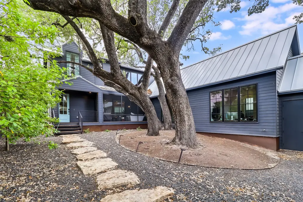 1402 Drake Avenue, Austin