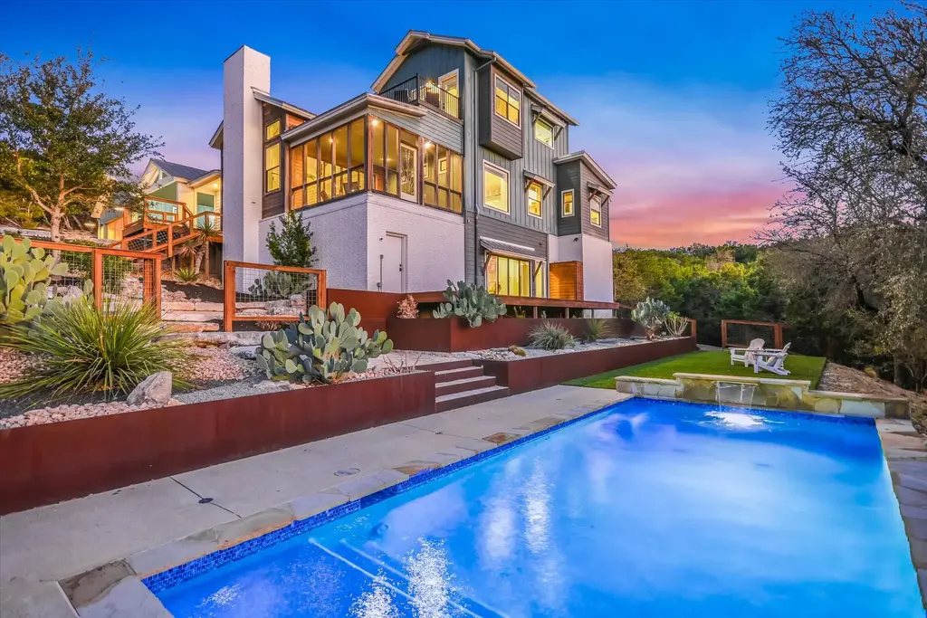 211 Ronay Drive, Spicewood