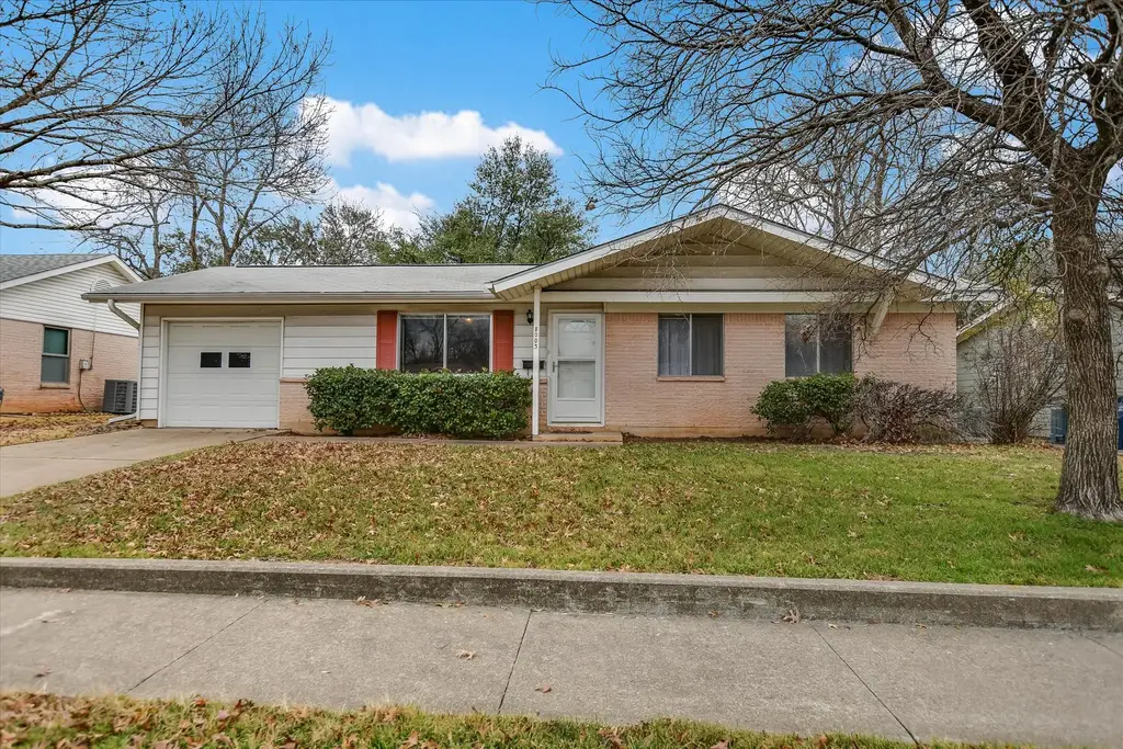 8003 Rockwood Lane, Austin