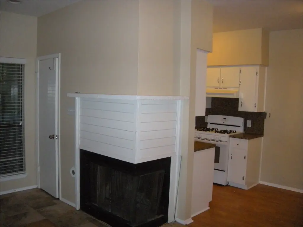 303 W 35th Street 203, Austin