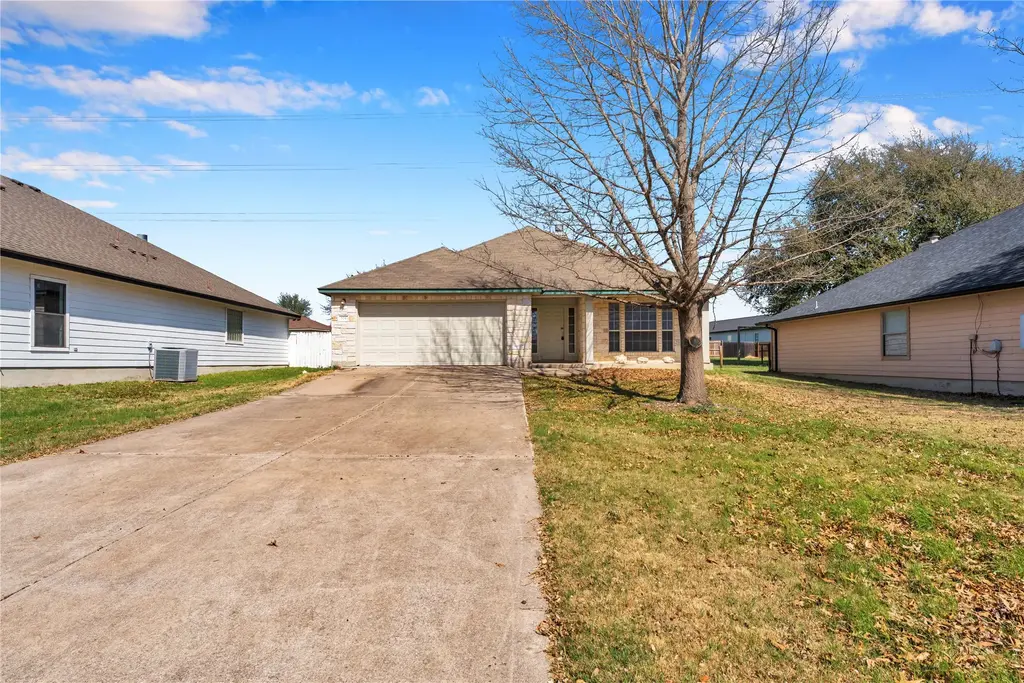 204 Cailin Court, Burnet