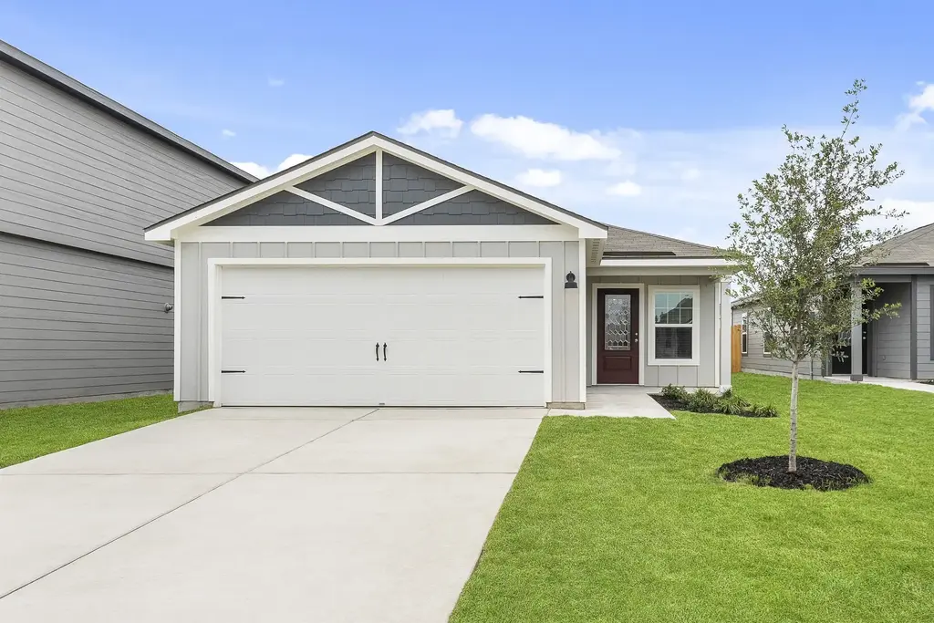 369 Silent Meadow Run, Maxwell
