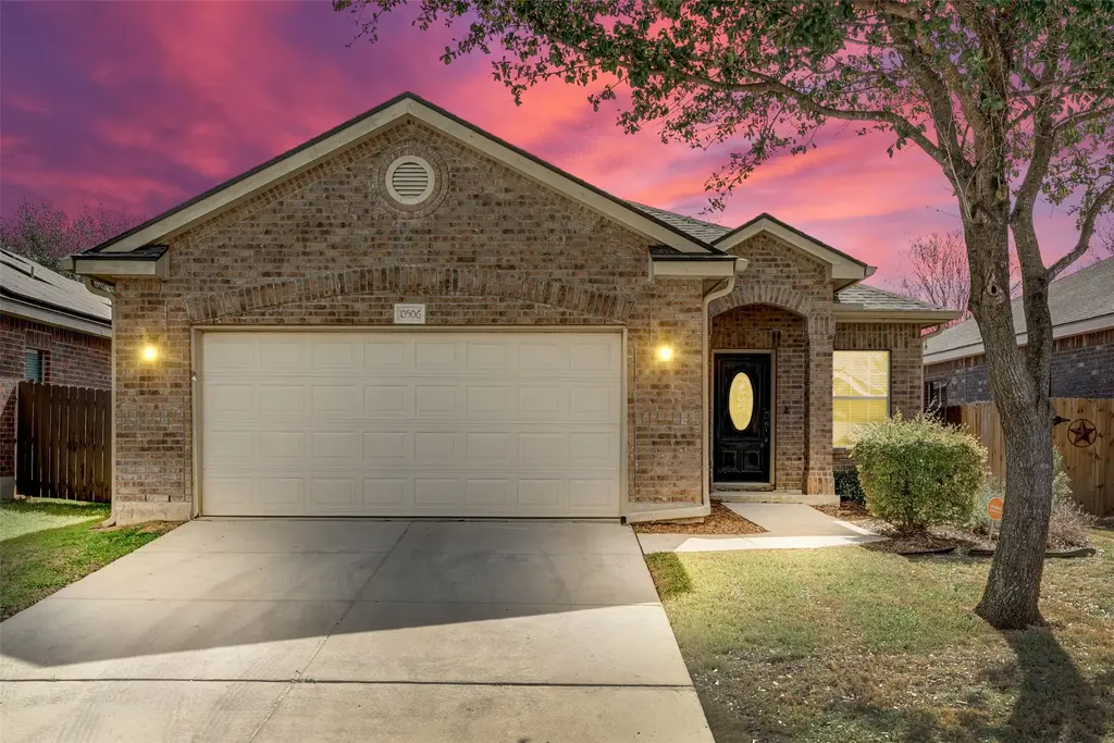 10506 Corvey Lane, Helotes