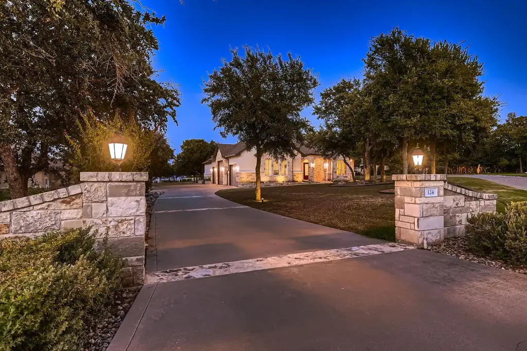 124 Gabriel Vista E, Georgetown