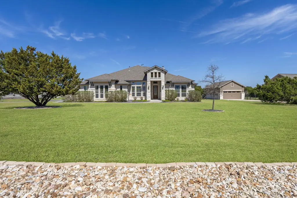444 Bold Sundown, Liberty Hill