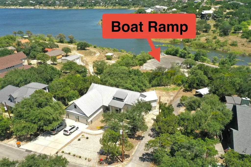 1799 Lakeside Drive W, Canyon Lake