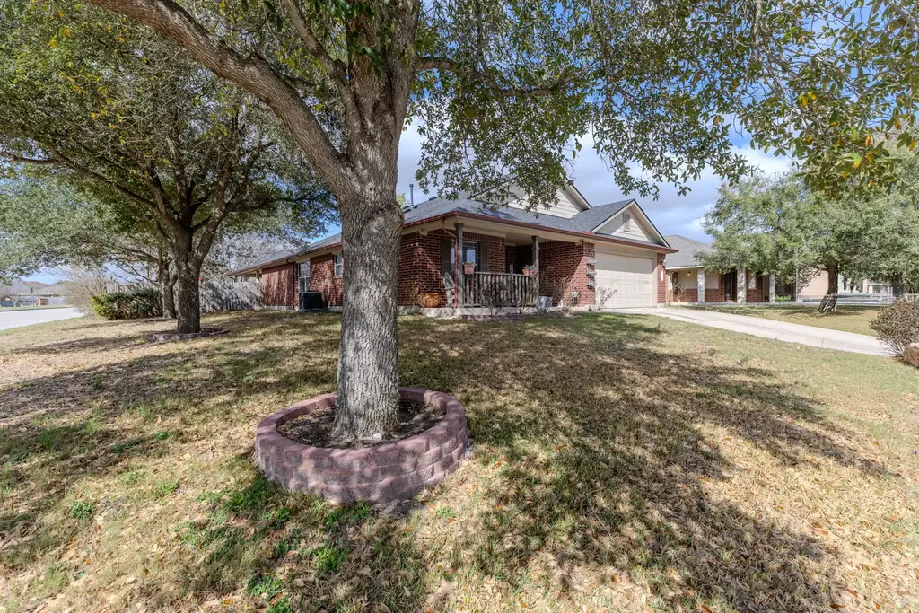 12800 Starbrimson Trail, Elgin