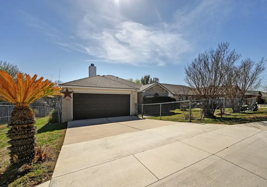 740 Clearview Circle, San Marcos