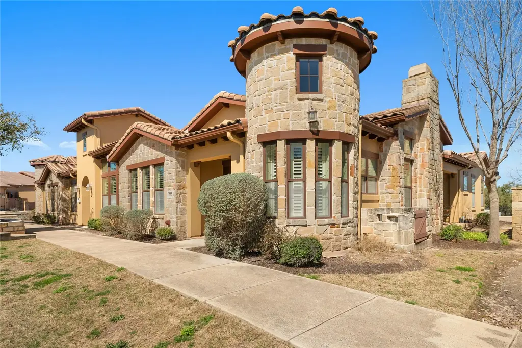 103 Rivalto Circle 3, Lakeway