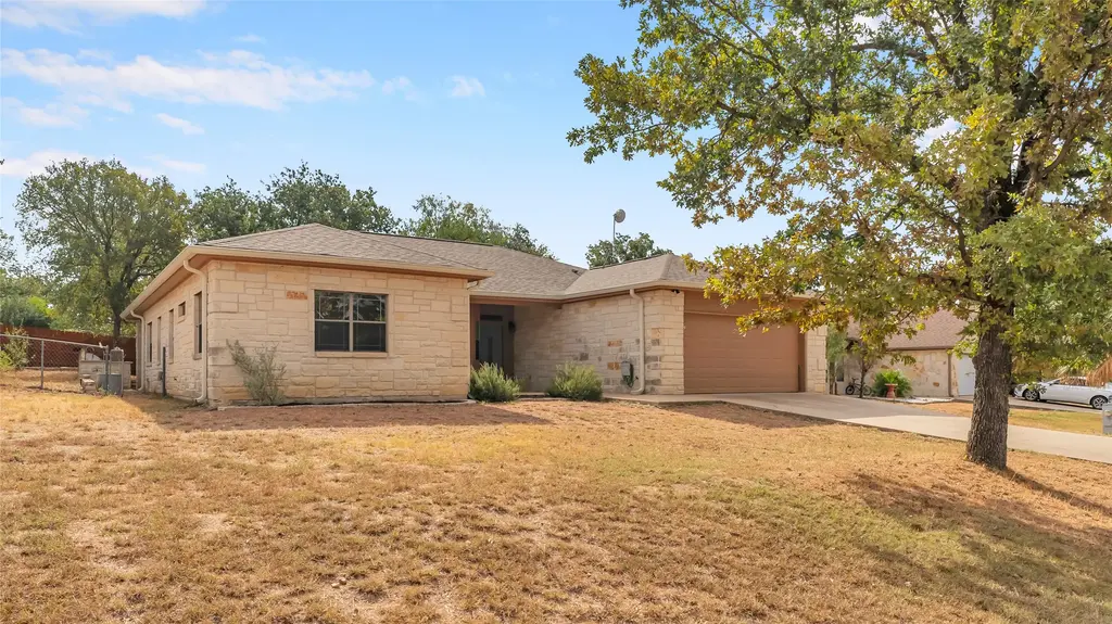 122 Eagle Point Drive, Kingsland