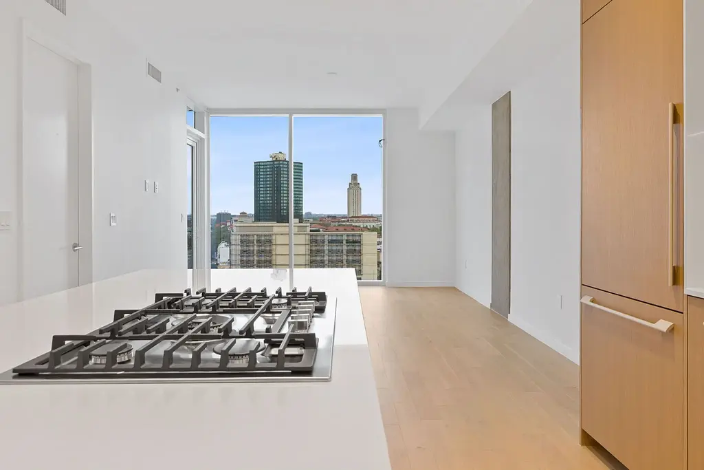 313 W 17th Street 1203, Austin