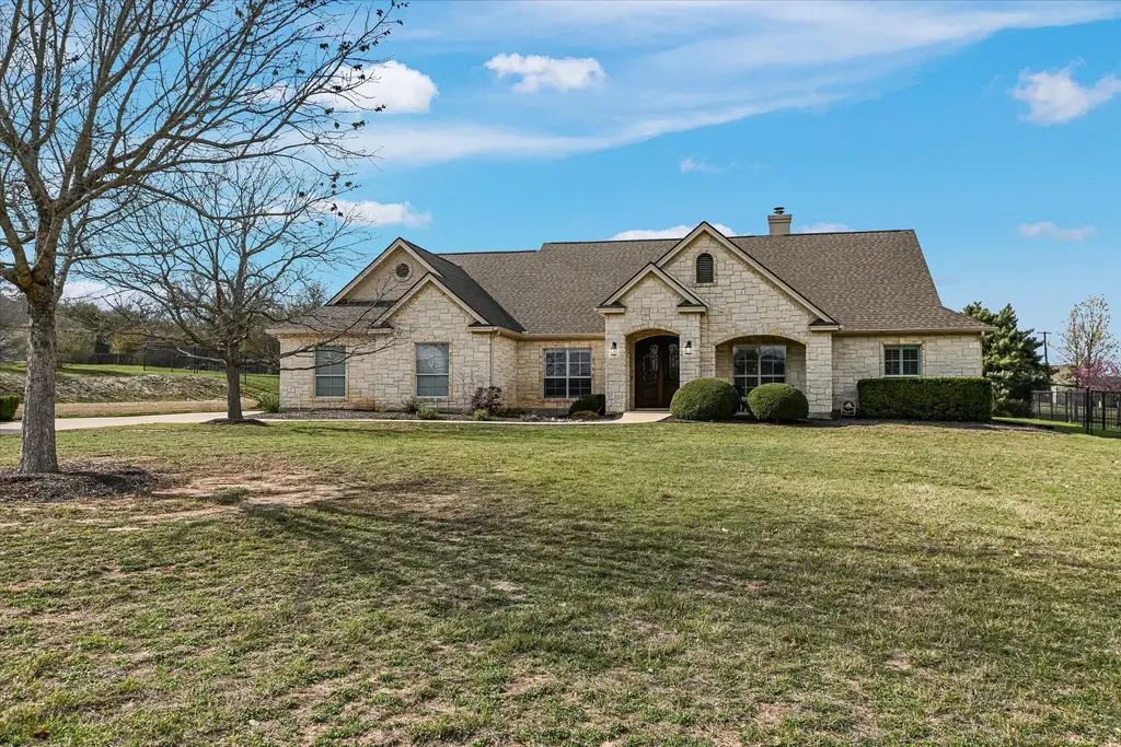 604 Lake Side Cove, Georgetown