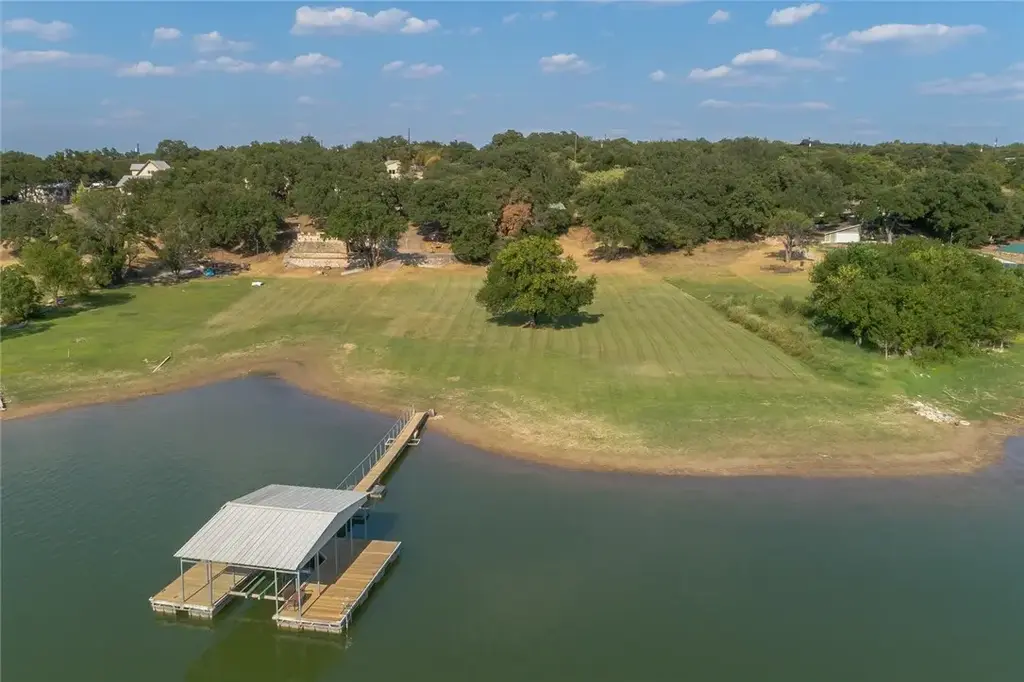 25203 Lake View Drive, Spicewood