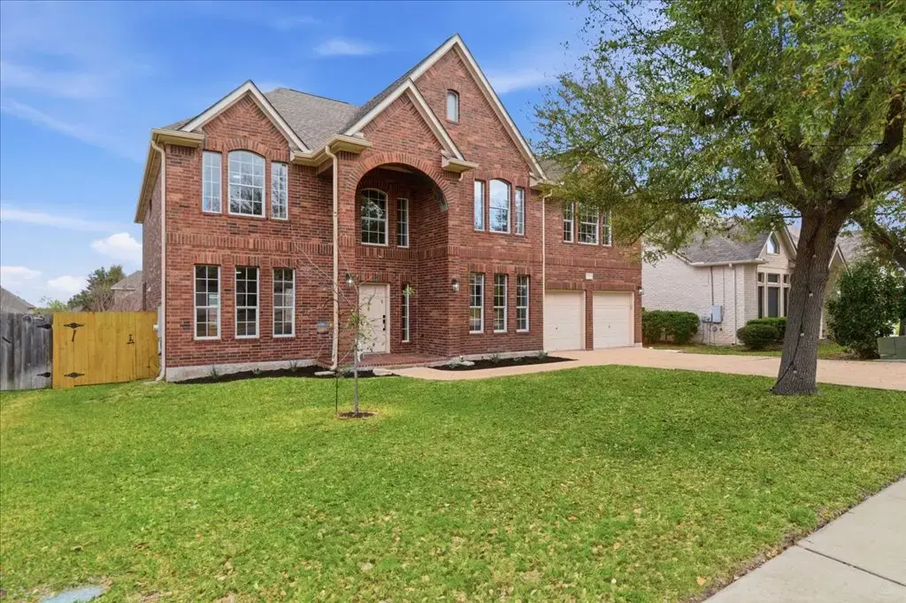 2002 Forest Hill Cove, Round Rock