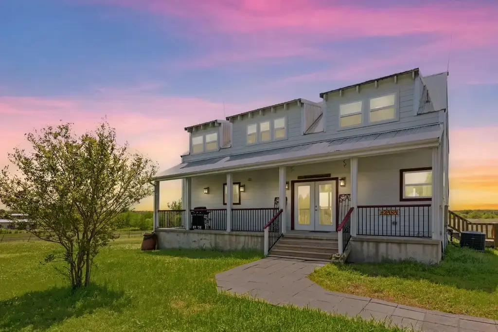 13484 Avis Road, Dale