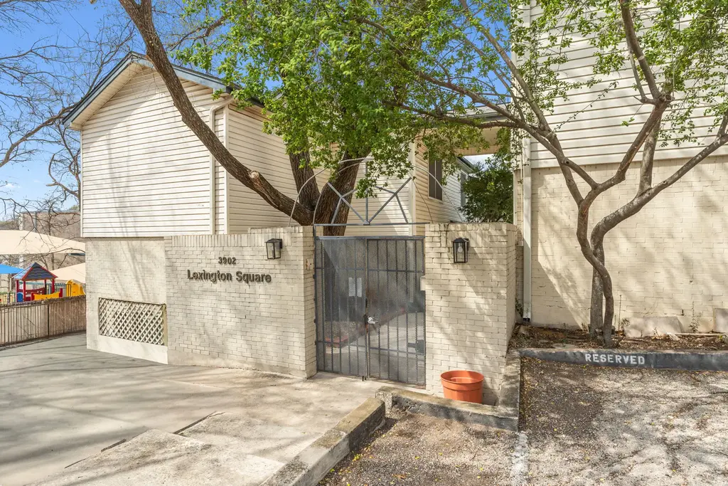 3902 Peterson Avenue 205, Austin