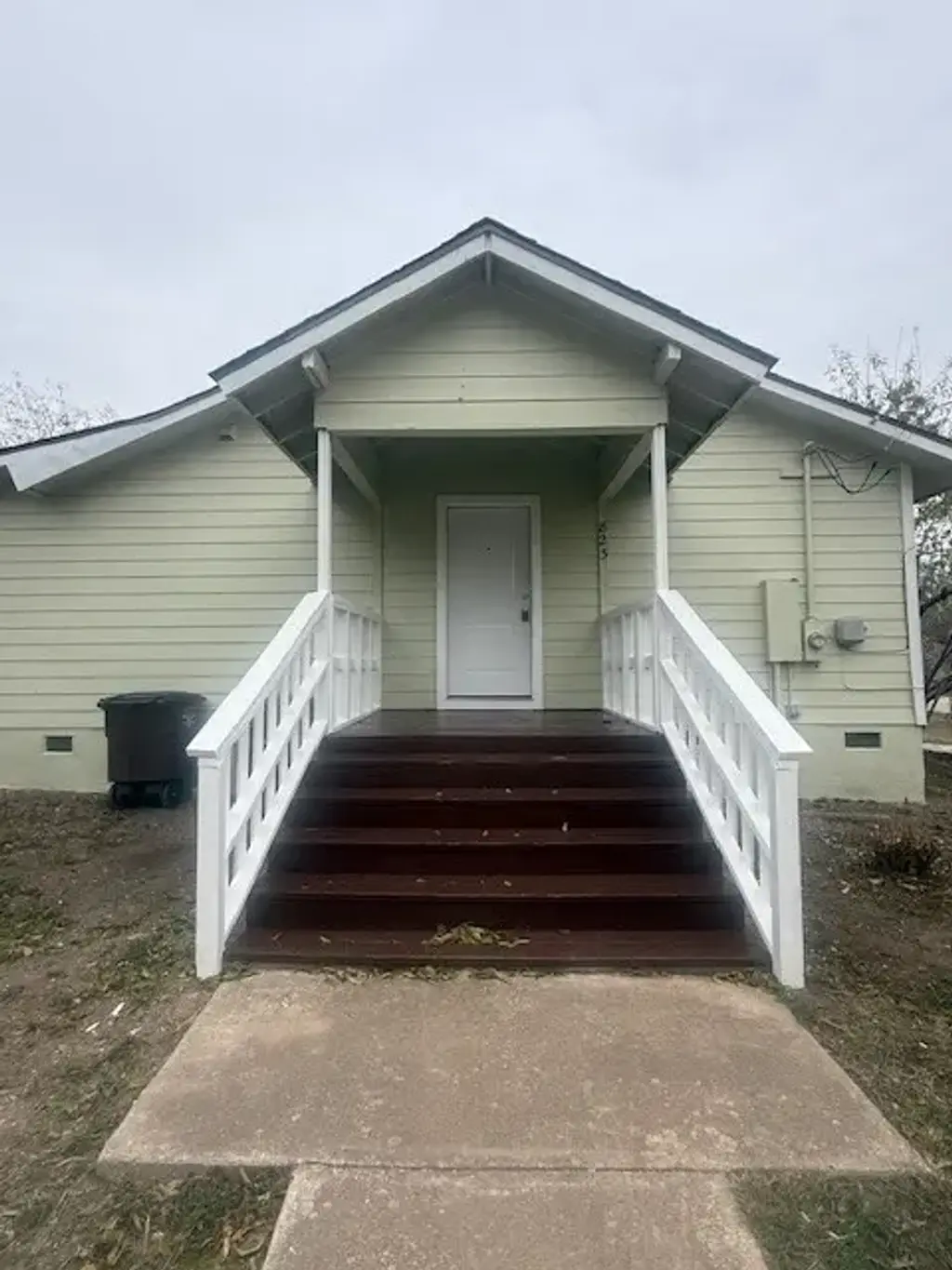 823 Monterrey Street, Lockhart