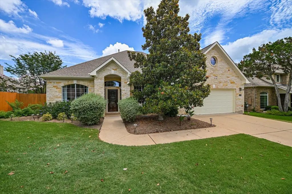 221 Abbey Drive, Austin