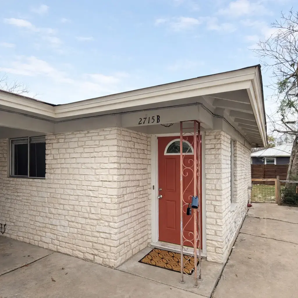 2715 Saint Edwards Circle, Austin