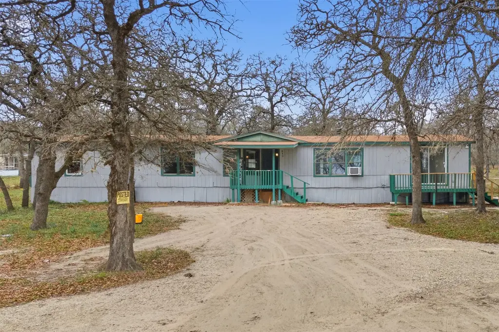 840 Oak Tree Road, Seguin