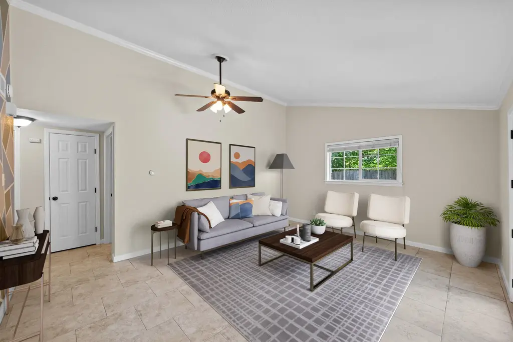 3102 Glen Ora Street 102, Austin