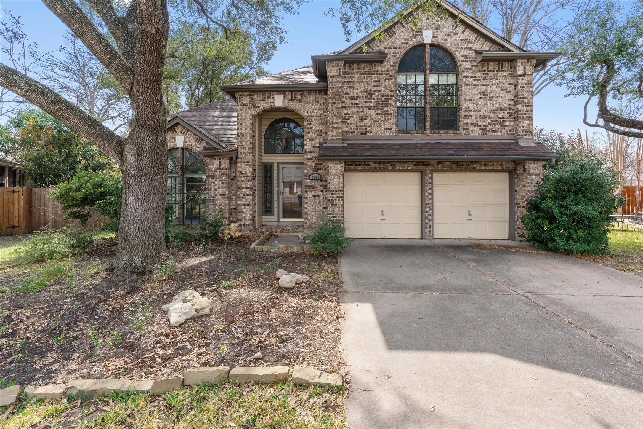 Photo of Listing #1115899