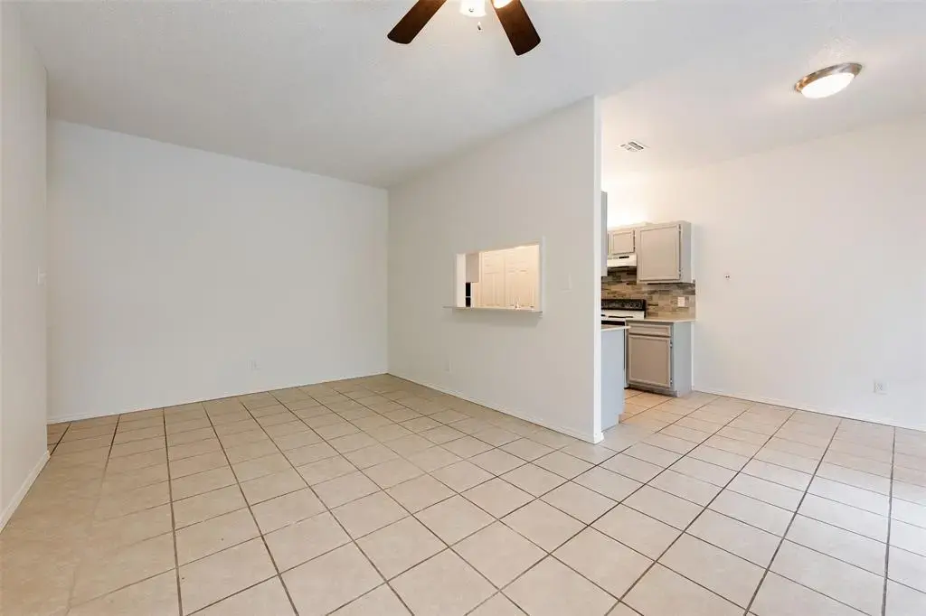 9100 Mountain Ridge Drive 105, Austin