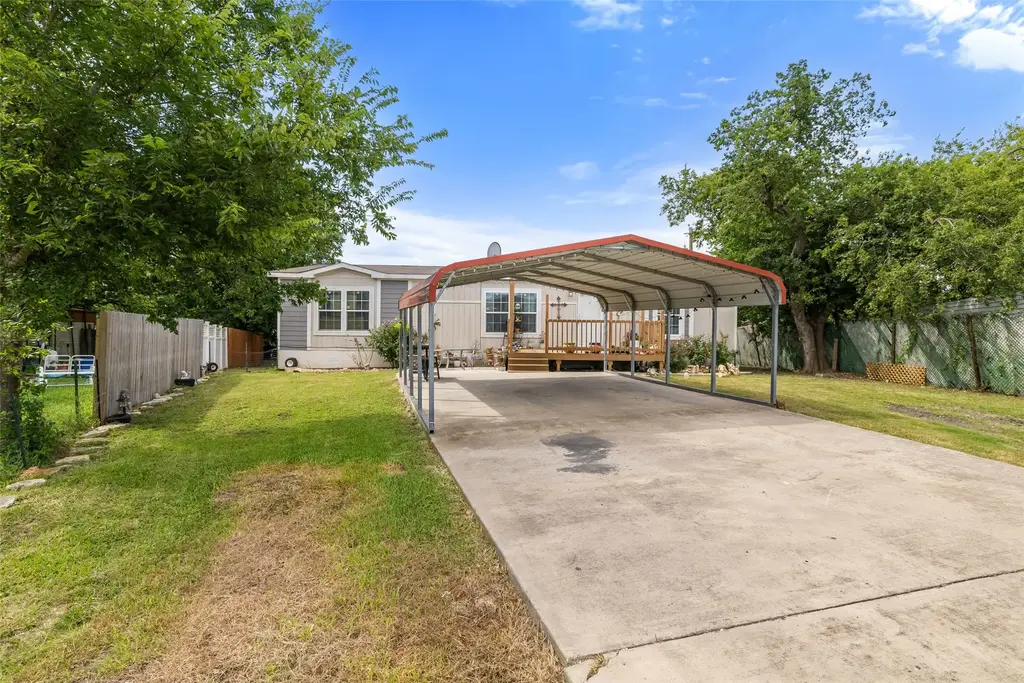 418 Lenora Drive, Taylor