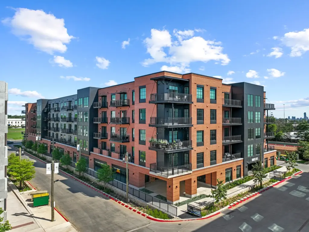 4315 S Congress Avenue 323, Austin