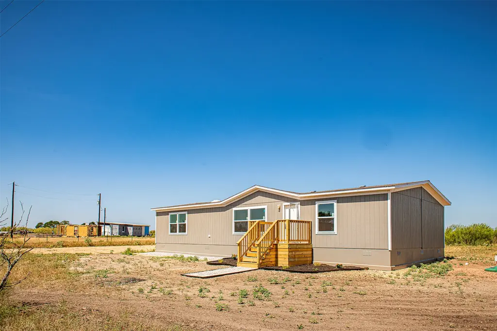 135 Spanish Oak Road, Dale