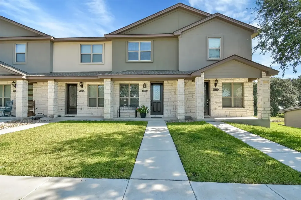 18902 Nicklaus Drive, Point Venture