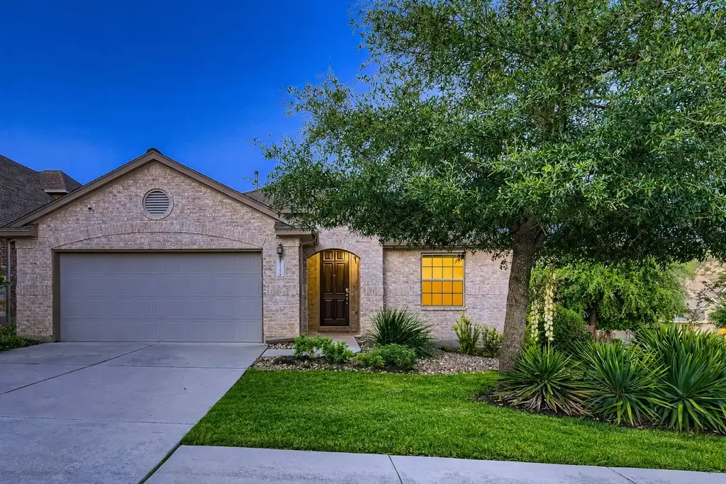 18400 Deep Well Drive, Austin