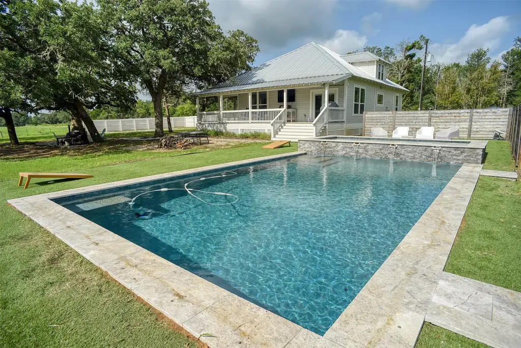 141 Grassyville Road, Paige